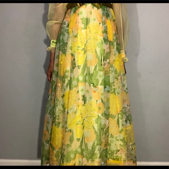 1960s floral maxi dress - Picture 5 of 8